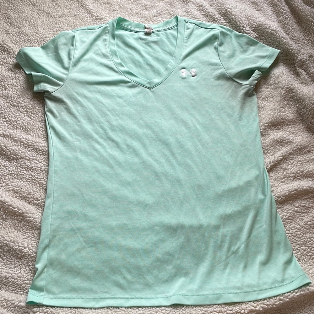Teal Under Armour short sleeve heat gear shirt
